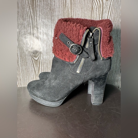 Ugg Shearling Heeled Booties Sz 8.5 - Picture 7 of 12